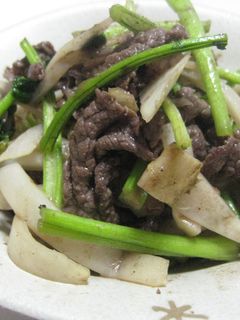 カブの皮と牛肉のさっぱり炒め-レシピのメイン写真