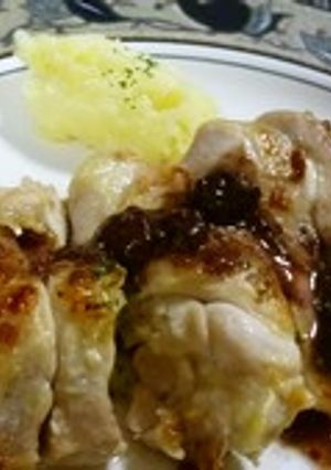鶏肉のソテー　ラムレーズンソース添え-レシピのメイン写真