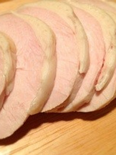 鶏胸肉で熱湯に入れるだけしっとり鶏ハム♪-レシピのメイン写真