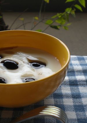 毎日の朝食に！黒豆酢ヨーグルト-レシピのメイン写真
