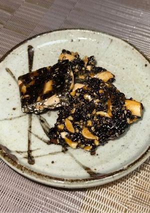 黒糖黒胡麻ピーナッツクランチ-レシピのメイン写真