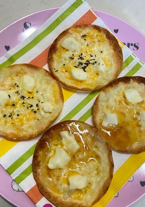 餃子の皮で簡単パリパリチーズピザ-レシピのメイン写真