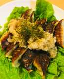 レトルト餃子●大根おろしかけサンチュ盛り