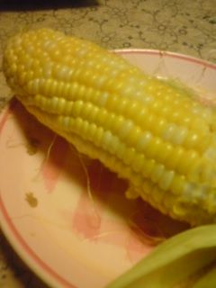 レンジ3分でとうもろこしを食べる方法♪-レシピのメイン写真