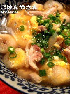鶏肉とお麩の玉子とじうどん★★-レシピのメイン写真