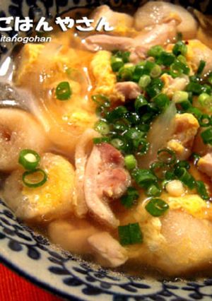 鶏肉とお麩の玉子とじうどん★★-レシピのメイン写真