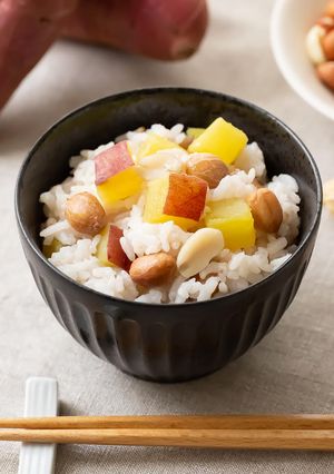 秋の味覚🍂さつまいも落花生ごはん-レシピのメイン写真