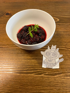 蜂蜜とハーブのベリーソース #ゲーム飯-レシピのメイン写真