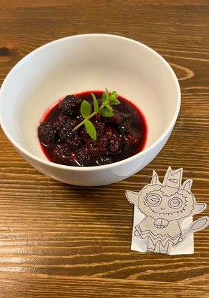 蜂蜜とハーブのベリーソース #ゲーム飯-レシピのメイン写真