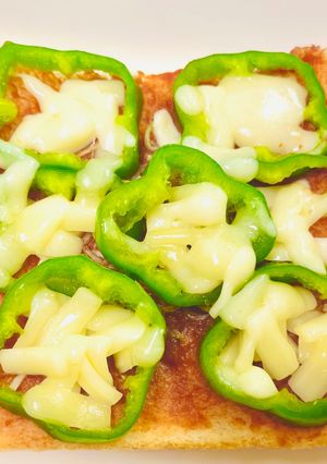 ピーマン🫑チーズ🧀ピザトースト-レシピのメイン写真