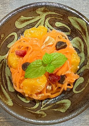 コンビニ調達食材で具沢山のキャロットラペ-レシピのメイン写真
