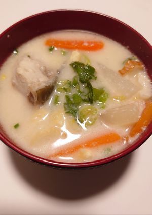 具だくさんブリの粕汁-レシピのメイン写真