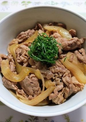 簡単夕飯・昼食ワンパンすき焼きのタレで柔らか豚丼-レシピのメイン写真