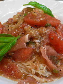 焼きなすとトマトと生ハムの冷製パスタ-レシピのメイン写真
