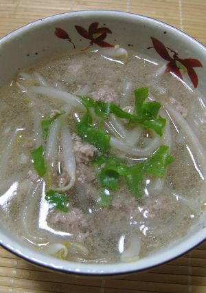 鶏ひき肉ともやしのあっさりスープ-レシピのメイン写真