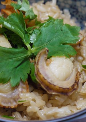 鰹だし☆ベビーホタテの炊き込みごはん♪-レシピのメイン写真