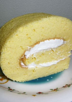 ふんわりしたロールケーキ-レシピのメイン写真