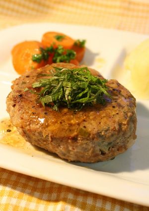 茄子入りふっくら和風ハンバーグ☆味噌あじ-レシピのメイン写真