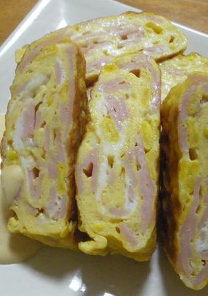 ハム・コーン・チーズの卵焼き-レシピのメイン写真