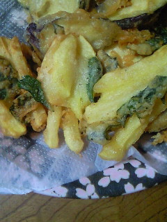 お好み焼き粉で☆じゃが芋と大葉のかき揚げ-レシピのメイン写真
