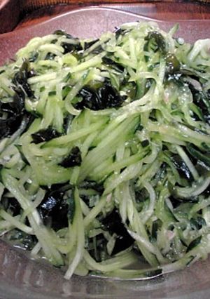 きゅうりの大量消費に♪ツナわかめサラダ-レシピのメイン写真