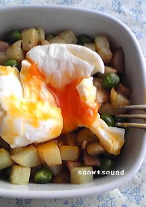 ポテトとグリーンピースの半熟卵のっけ-レシピのメイン写真