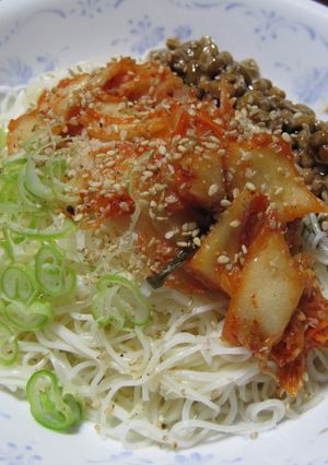 【5分で完成】そうめん+納豆+キムチ-レシピのメイン写真