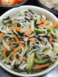切干大根ときゅうりとみょうがの梅煮-レシピのメイン写真