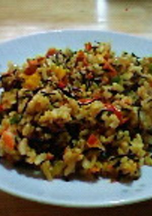 サケとひじき入りカレーチャーハン-レシピのメイン写真