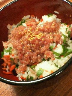 まぐろ&生ハム&スモークサーモン★豪華丼-レシピのメイン写真