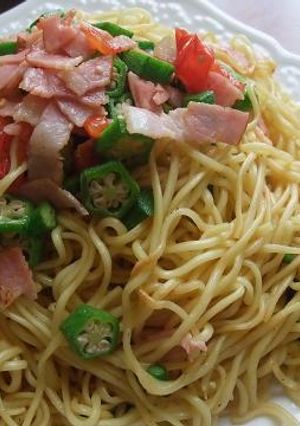 夏焼きそば!トマト&おくら&べーこん♪-レシピのメイン写真