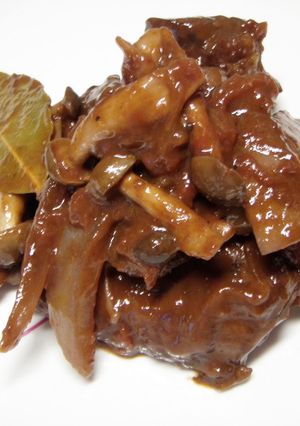サングリアで鶏肉の煮込み-レシピのメイン写真