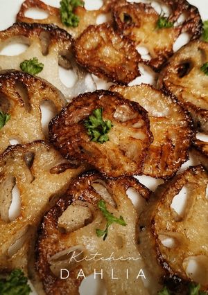 ༺れんこん揚げ焼き༻塩胡椒だけ爆速酒アテ-レシピのメイン写真