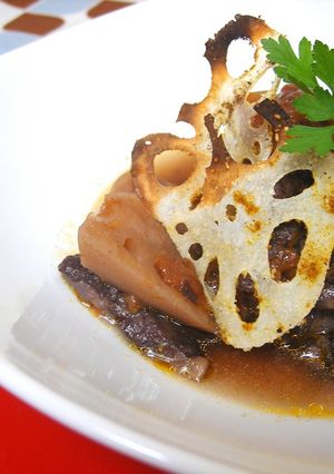 れんこんと牛すじのスパイシーとまと煮-レシピのメイン写真
