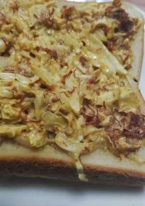 キャベコンビーフトースト-レシピのメイン写真