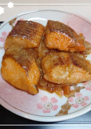 鮭と玉ネギの甘酢照り焼き-レシピのメイン写真