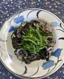 剣先イカのイカスミ大葉焼きそば