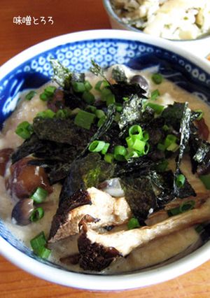 簡単簡単♪とろ～りとろとろ・味噌とろろ丼-レシピのメイン写真