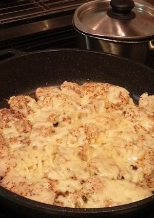 フライパンで鶏ムネ肉の香草焼き風-レシピのメイン写真
