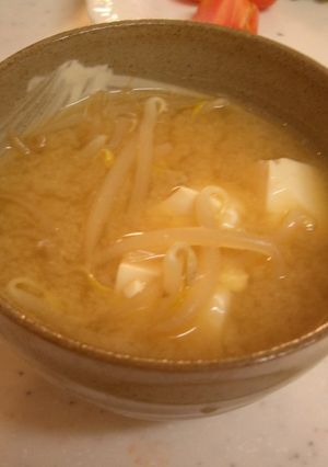 簡単☆もやしと豆腐の味噌汁-レシピのメイン写真