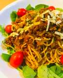 ホールトマト缶のミートソースパスタ