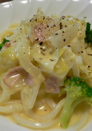 ランチに楽チンッ♪カルボナーラ風うどん-レシピのメイン写真