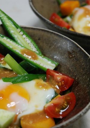 茹でニラと夏野菜の温玉のせ-レシピのメイン写真