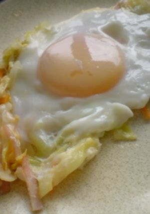 朝食に♪栄養満点◎目玉焼き-レシピのメイン写真