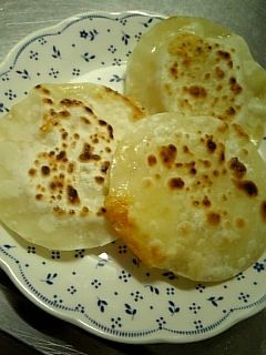 ☆餃子の皮でチーズを挟みました☆-レシピのメイン写真