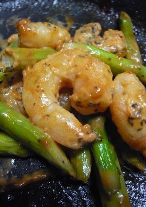 エビとアスパラのピザソース風味♪-レシピのメイン写真