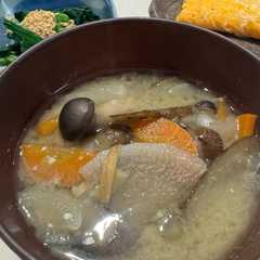 รูปของ 何でも入れちゃうお味噌汁☆秋冬バージョン