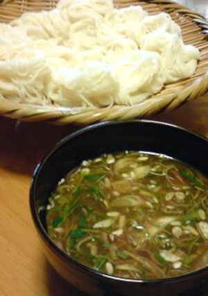 ひんやり美味しい冷たい味噌汁deそうめん-レシピのメイン写真