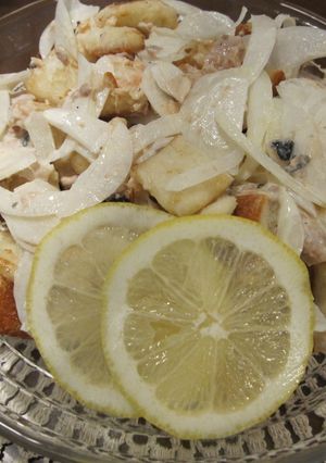 簡単！パンの耳サラダ♪with鮭缶-レシピのメイン写真