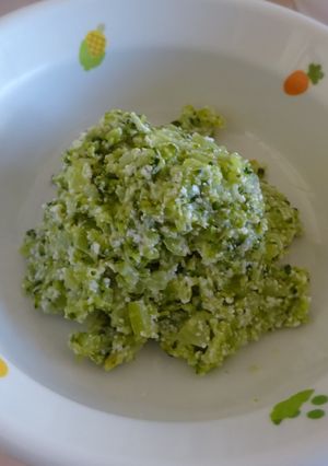 離乳食7か月頃～ブロッコリーのチーズ和え-レシピのメイン写真